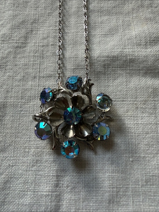 Jewelry - Blue Crystal Cluster Pendant Necklace